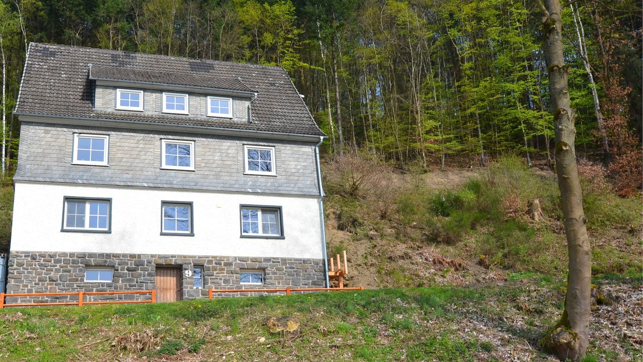 ExteriorSummer ExteriorSummer